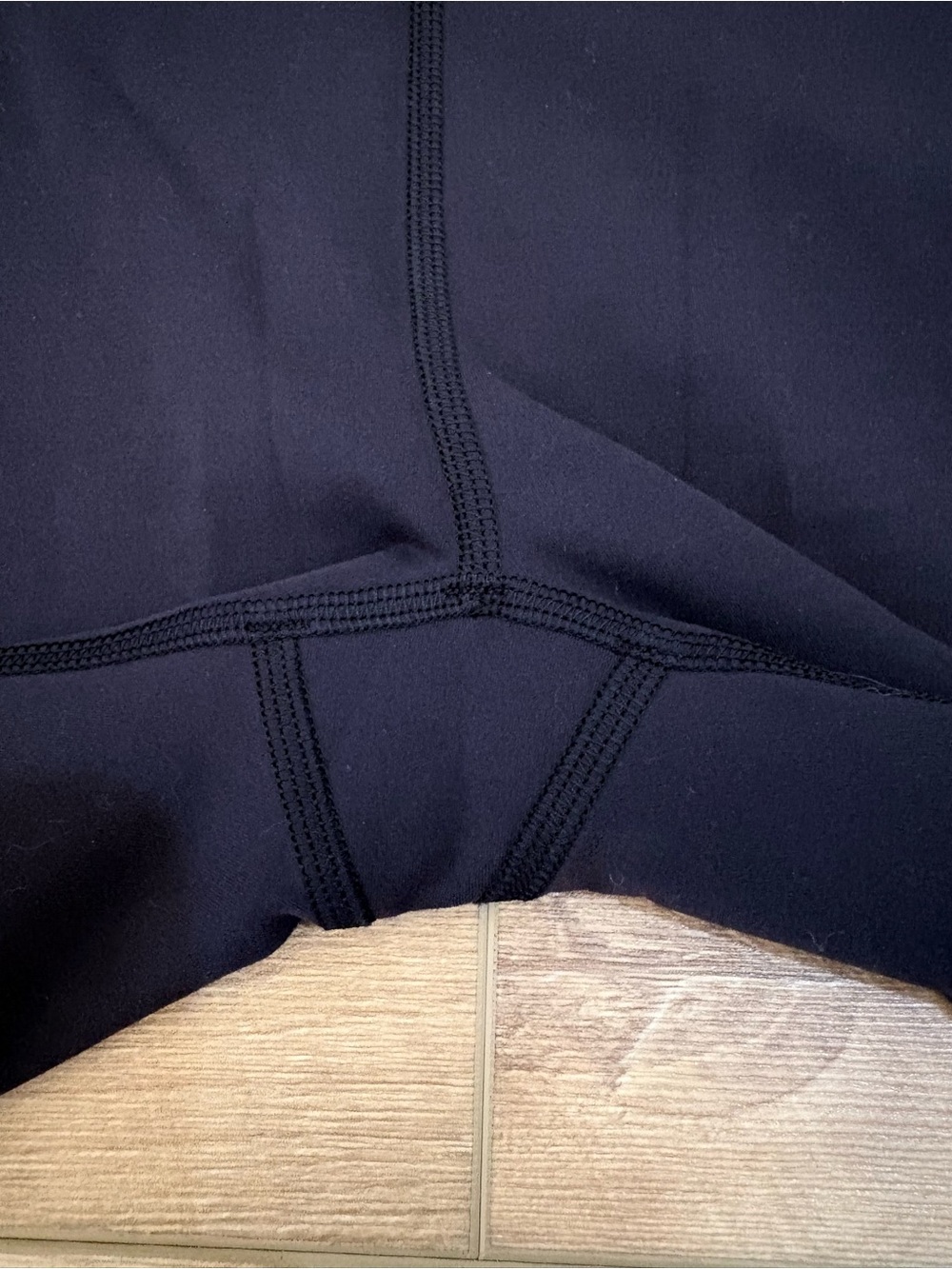 Lululemon Invigorate High-Rise Tight 25" Black. Size 2 - Picture 10 of 14